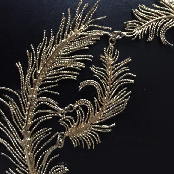 Gorgeous Gold-Collar Designer Necklace - Picture 8 of 10